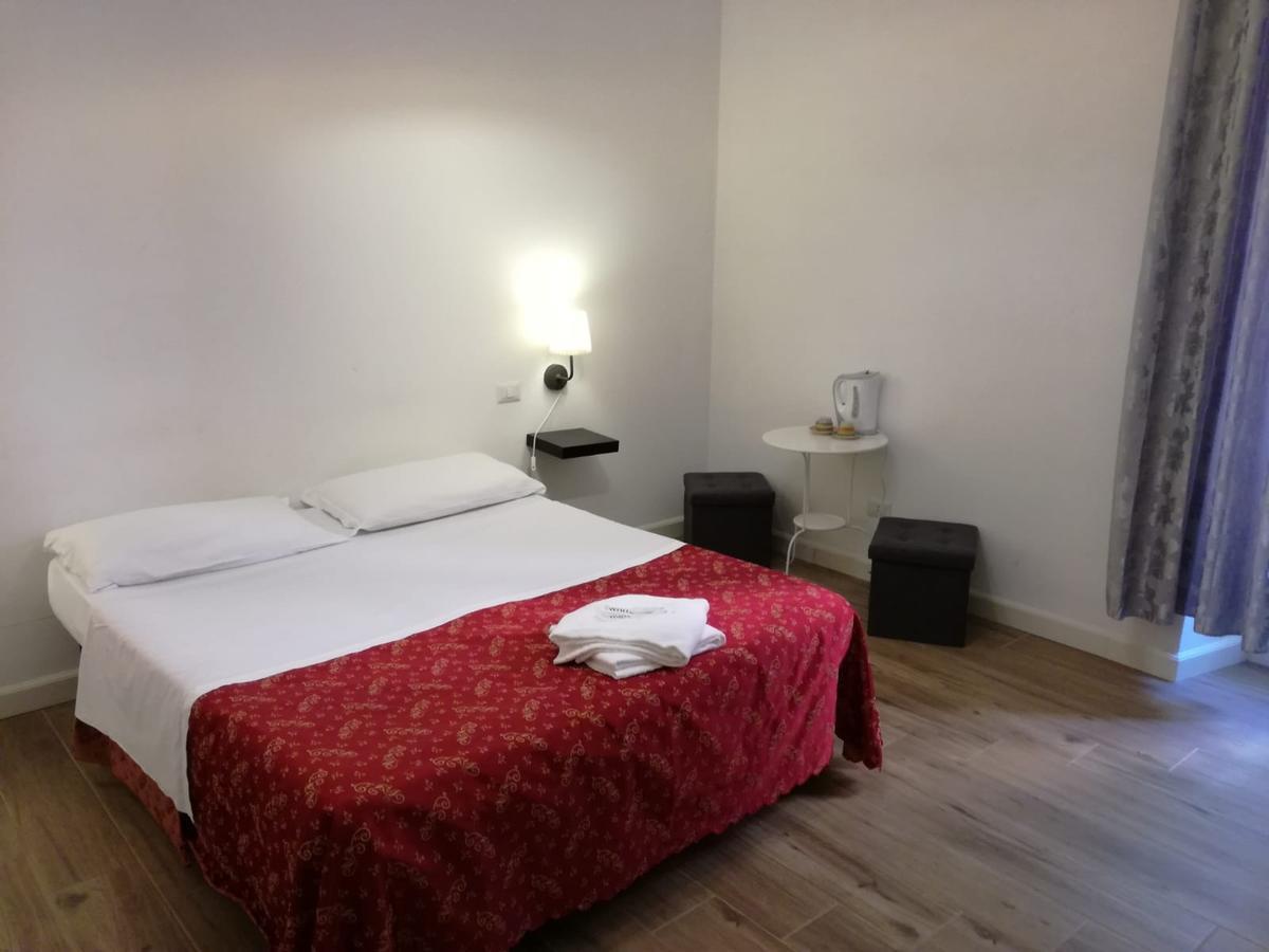 Blue Whale Bed & Breakfast Rome Bagian luar foto