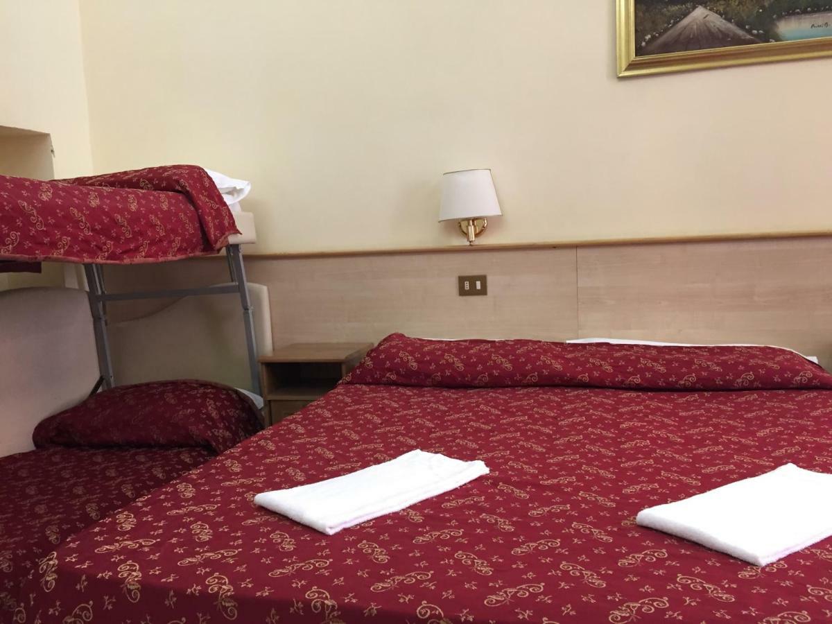 Blue Whale Bed & Breakfast Rome Bagian luar foto