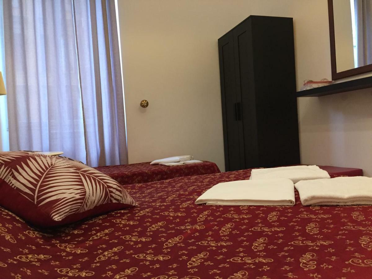 Blue Whale Bed & Breakfast Rome Bagian luar foto