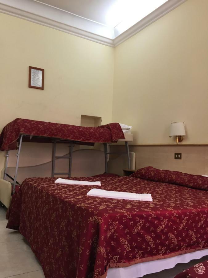 Blue Whale Bed & Breakfast Rome Bagian luar foto