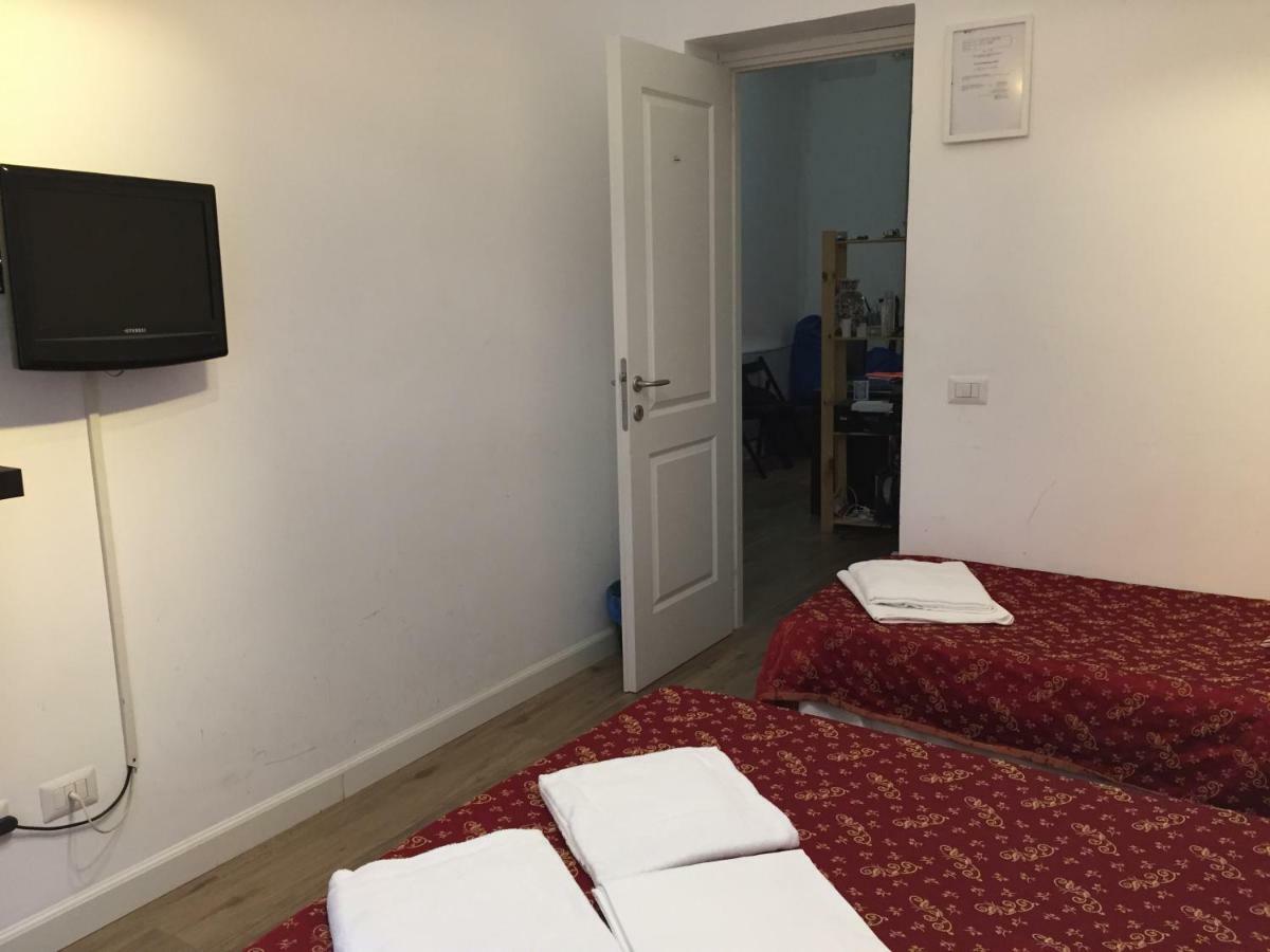 Blue Whale Bed & Breakfast Rome Bagian luar foto